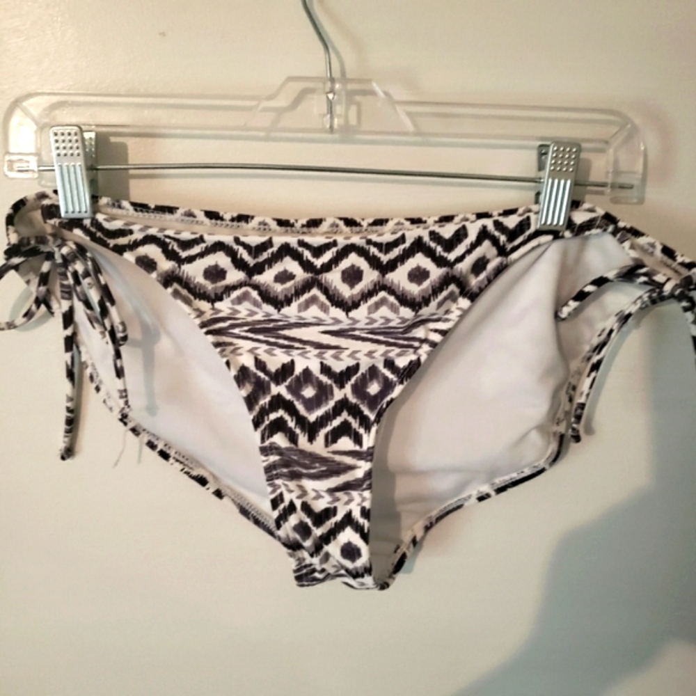 👙String Bikini Bottoms👙